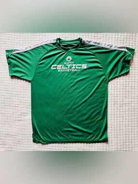 Majestic Green NBA Boston Celtics Team Logo Jersey Tee